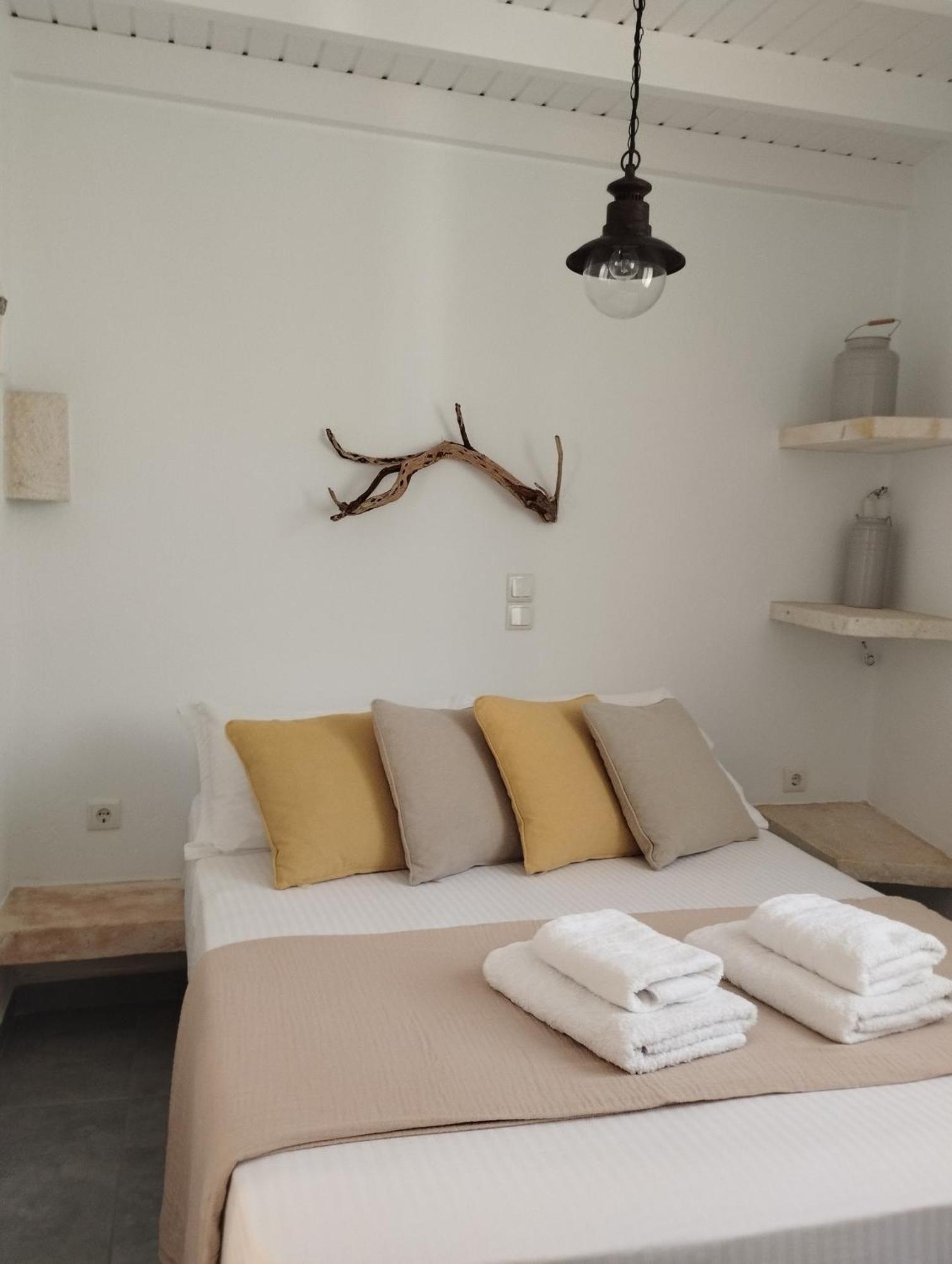 Agios Nikolaos Beach House Kímolos Buitenkant foto